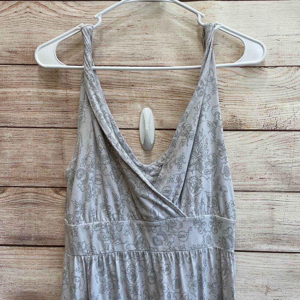 GARNET HILL SOFT KNIT MAXI DRESS IN GRAY PRINT - Picture 3 of 6